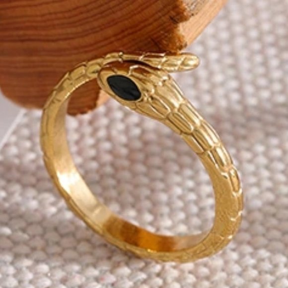 NEW 18K Gold Plated Snake Serpent Ring - Picture 4 of 6